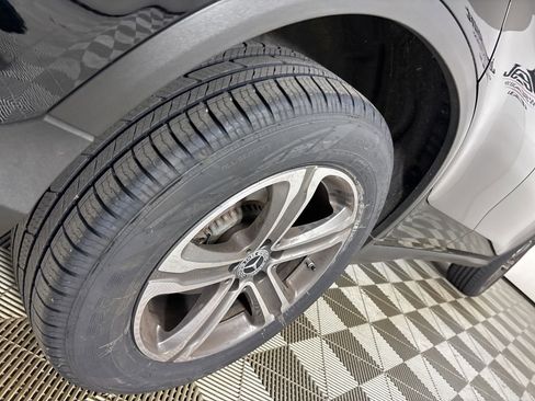 Used 2022 Mercedes-Benz GLC 300 GLC 300 w/ Premium Package Lite image 30