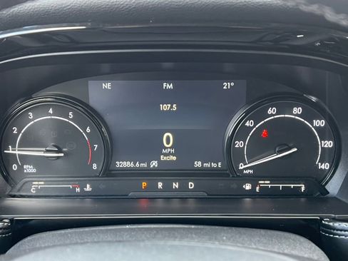 Used 2022 Lincoln Corsair Standard w/ Equipment Group 101A image 16