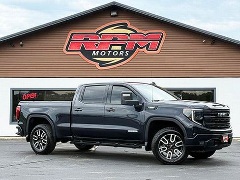Used 2022 GMC Sierra 1500 Elevation w/ Preferred Package AWD/4WD image 2
