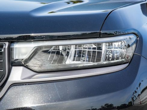 New 2026 Jeep Grand Cherokee Altitude image 5