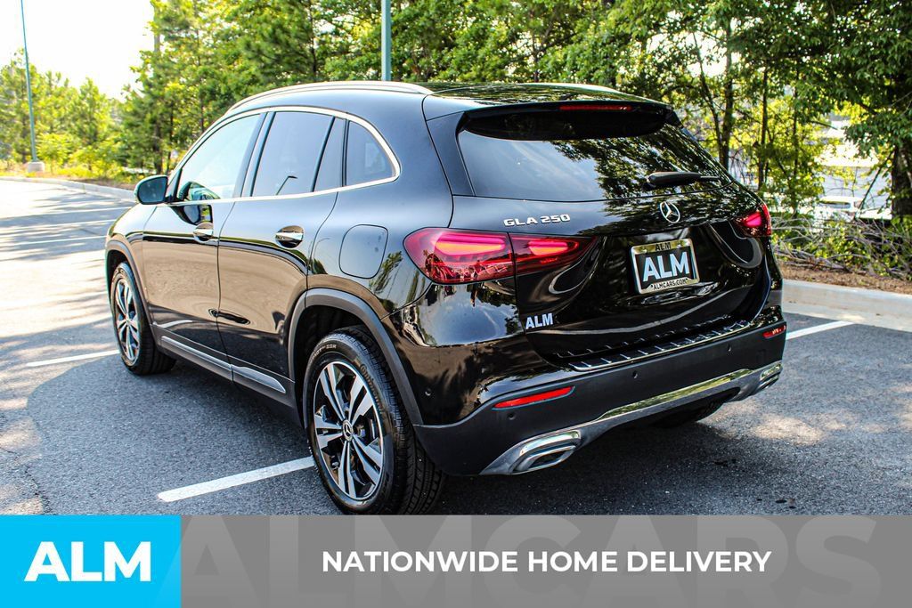 Used 2025 Mercedes-Benz GLA 250 image 4