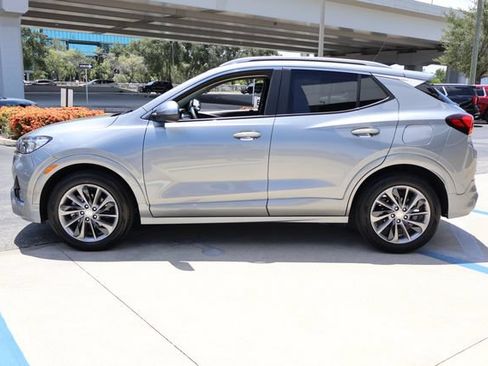 Used 2023 Buick Encore GX Select w/ Sport Touring Package FWD image 4