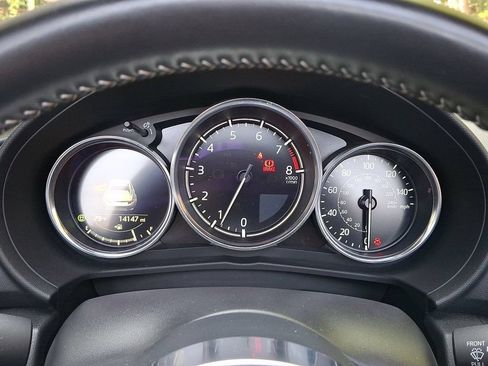 Used 2024 MAZDA MX-5 Miata RF Club RWD image 19