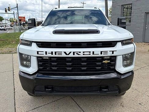 Used 2022 Chevrolet Silverado 2500 Custom w/ Snow Plow Prep/Camper Package AWD/4WD image 2