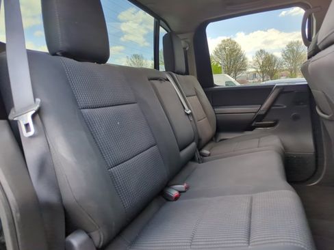 Used 2012 Nissan Titan SV image 20