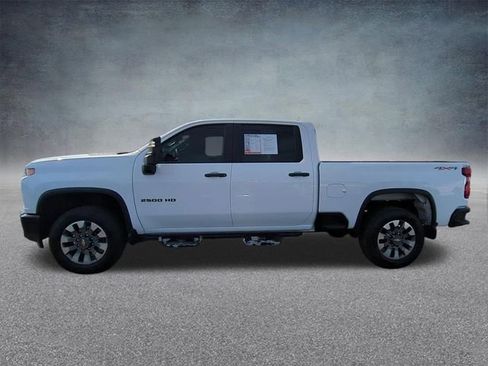 Certified 2022 Chevrolet Silverado 2500 Custom w/ Custom Value Package image 6