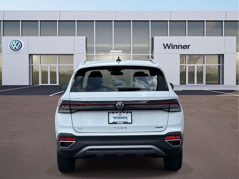New 2025 Volkswagen Taos SE image 4