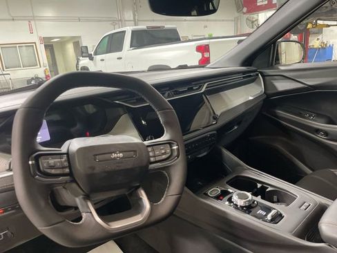 New 2026 Jeep Cherokee Limited AWD/4WD image 14