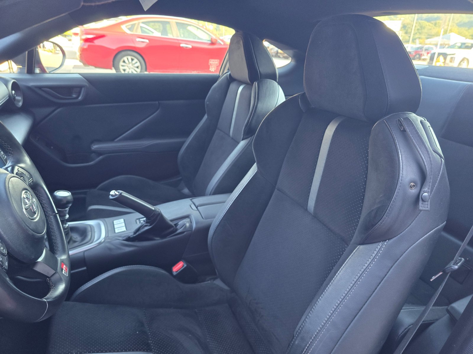Used 2024 Toyota GR86 Premium RWD image 13