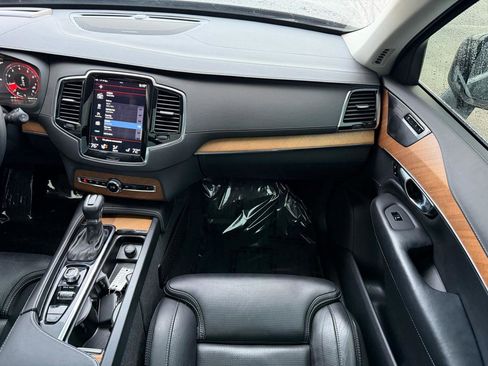 Used 2020 Volvo XC90 T6 Inscription w/ Protection Package Premier image 28