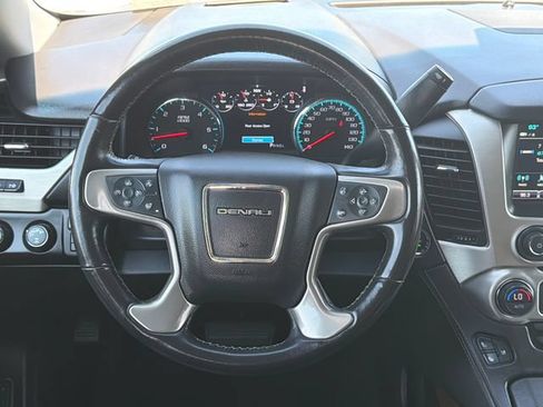 Used 2020 GMC Yukon XL Denali w/ Open Road Package AWD/4WD image 23
