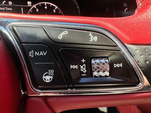 Used 2020 Bentley Continental GT image 28