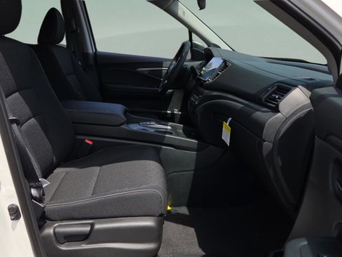 New 2026 Honda Ridgeline Sport image 18