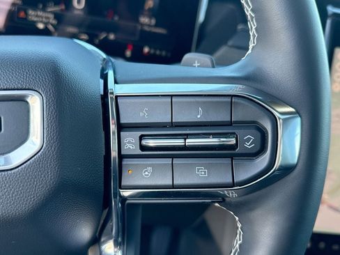 Certified 2024 GMC Acadia Denali image 9