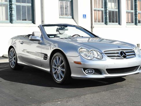 Used 2007 Mercedes-Benz SL 550 image 1