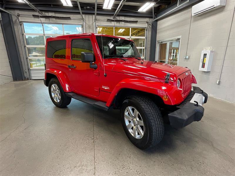 Used 2015 Jeep Wrangler Sahara w/ Dual Top Group AWD/4WD image 7