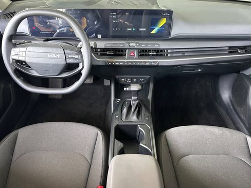 Used 2025 Kia K4 FWD image 10