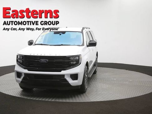 Used 2025 Ford Expedition Active AWD/4WD image 53