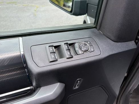 Used 2018 Ford F150 XLT w/ Equipment Group 302A Luxury AWD/4WD image 22