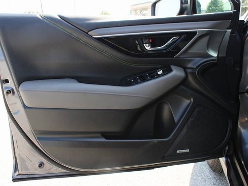 Used 2025 Subaru Outback Onyx Edition XT image 9