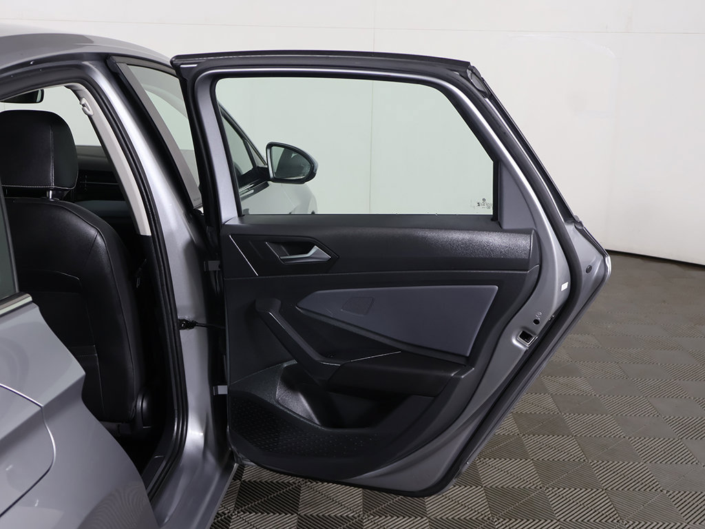 Used 2025 Volkswagen Jetta SE FWD image 20