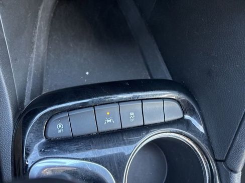 Used 2024 Buick Encore GX Sport Touring w/ Comfort Package image 32