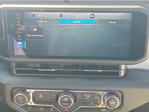 Used 2025 Jeep Wrangler Sport image 16