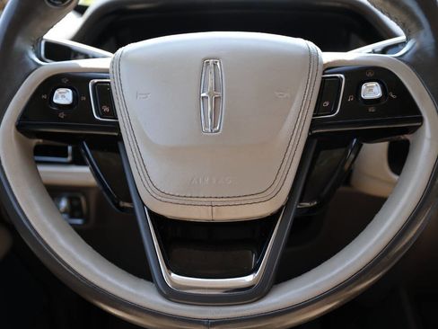 Used 2020 Lincoln Aviator Reserve w/ Equipment Group 201A image 19