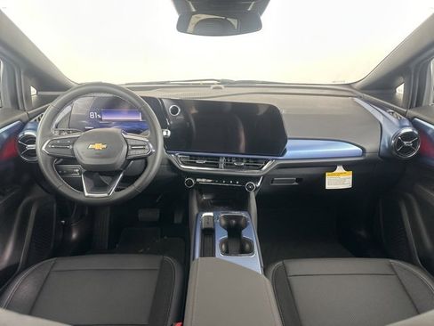 New 2026 Chevrolet Equinox EV LT image 15