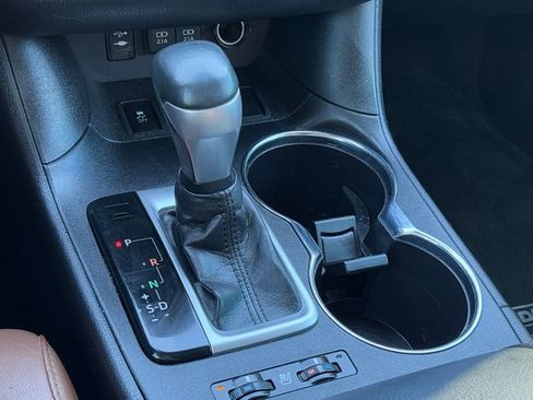 Used 2019 Toyota Highlander Limited Platinum image 24