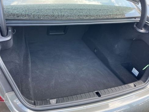 Used 2019 BMW 750i w/ Luxury Rear Seating Package RWD image 8