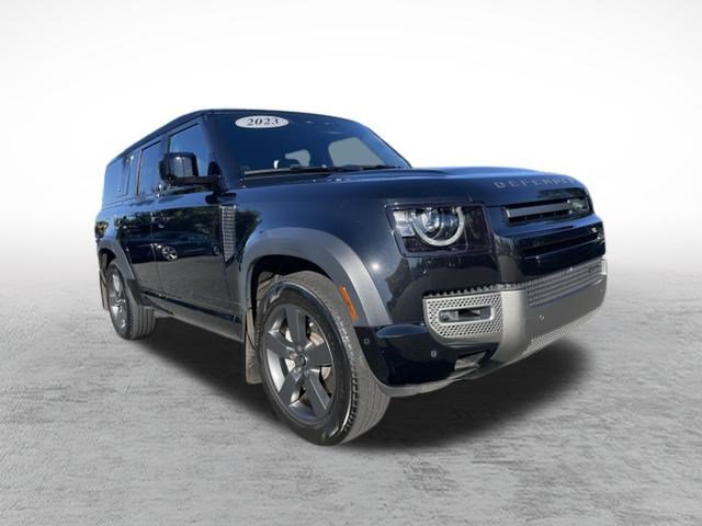 Used 2023 Land Rover Defender 130 X-Dynamic SE AWD/4WD image 3