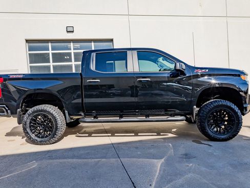 Used 2022 Chevrolet Silverado 1500 Custom Trail Boss w/ Midnight Edition image 11