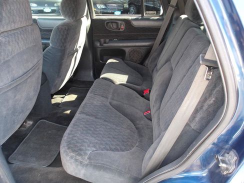 Used 2001 GMC Jimmy SLE AWD/4WD image 10