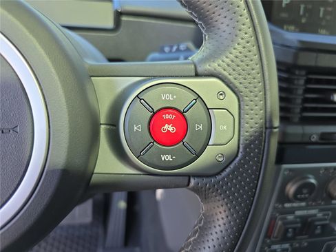 Used 2024 INEOS Grenadier AWD/4WD image 31