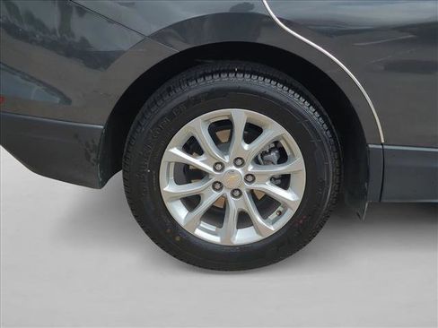 Used 2018 Chevrolet Equinox LT image 21