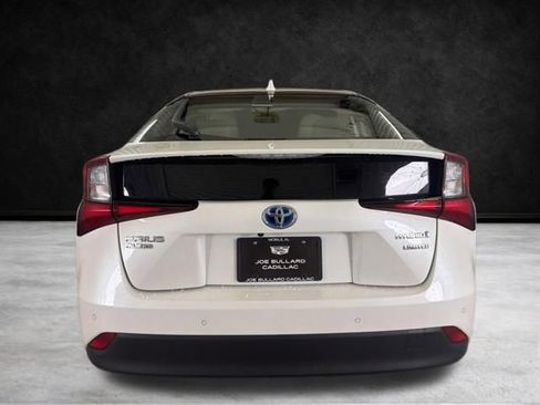 Used 2019 Toyota Prius Limited w/ Premium Convenience Package FWD image 6