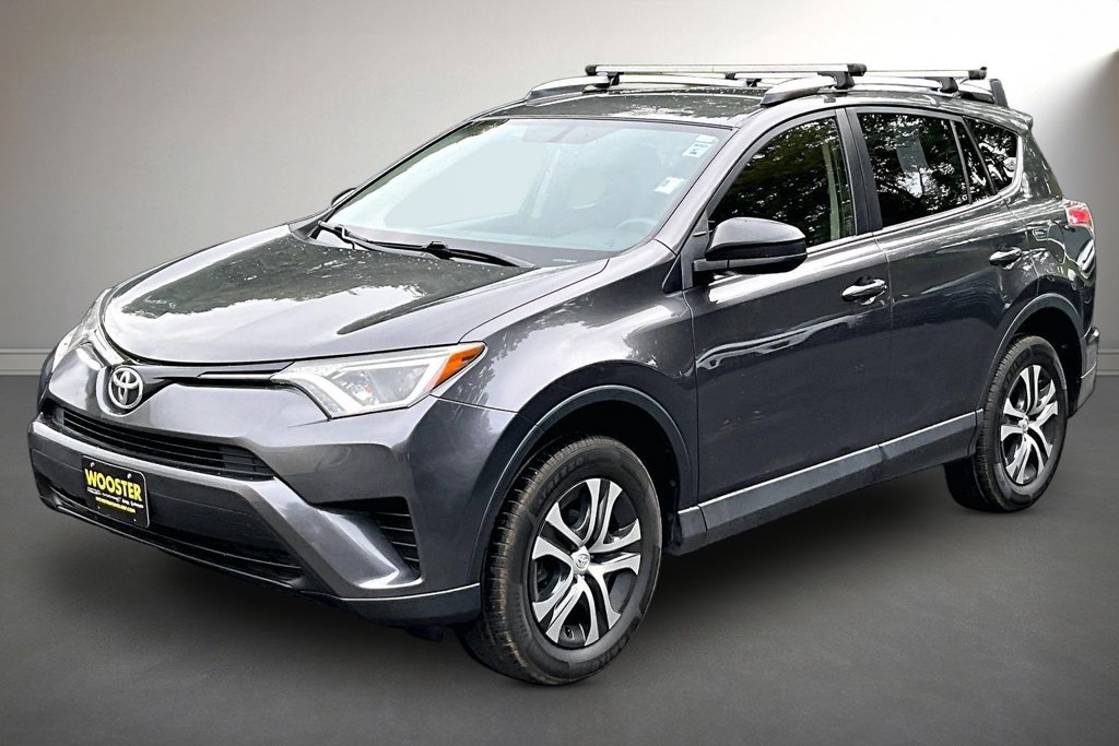 Used 2016 Toyota RAV4 LE AWD/4WD image 3