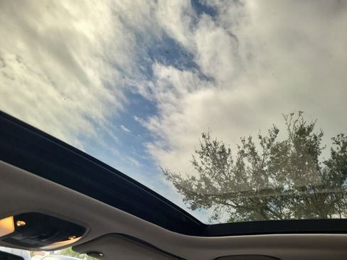 Used 2022 INFINITI QX50 Luxe w/ Cargo Package image 20