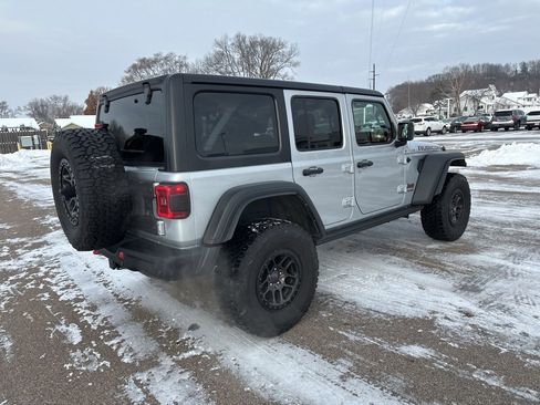 Used 2022 Jeep Wrangler Unlimited Rubicon w/ Xtreme Recon 35" Tire Package image 9