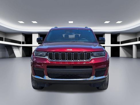 Used 2024 Jeep Grand Cherokee L Laredo RWD image 8
