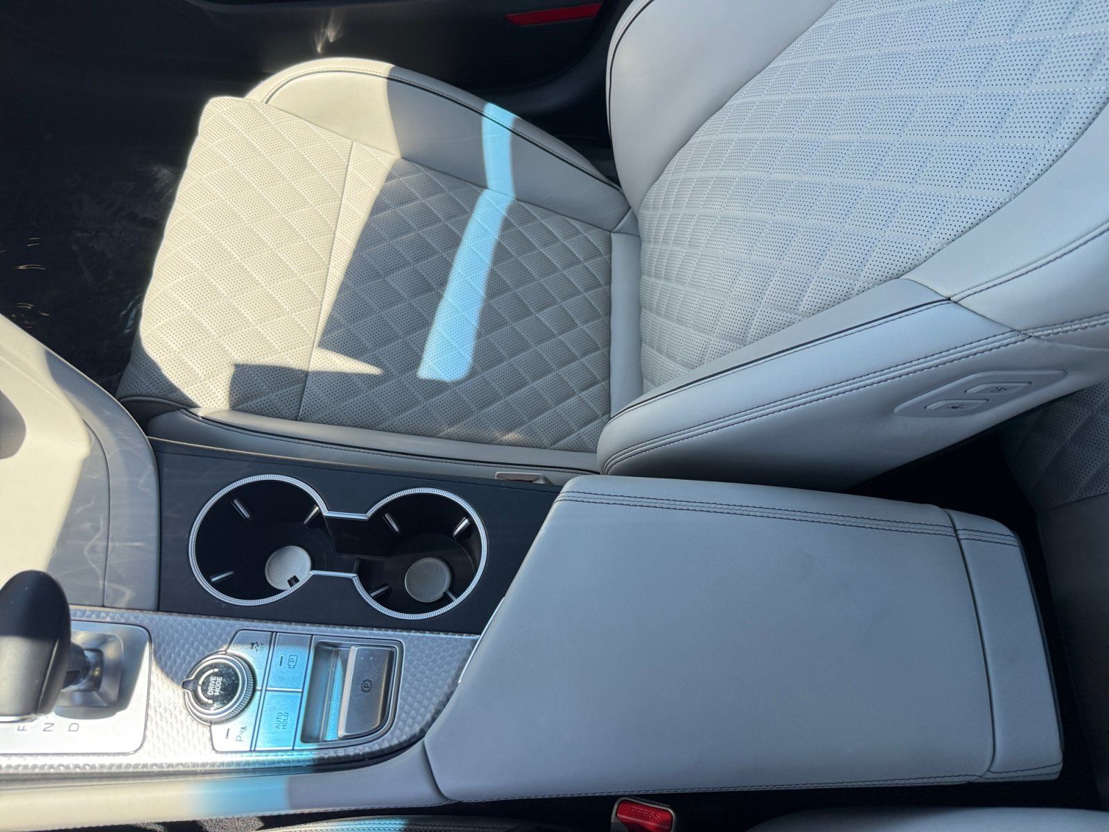 Used 2023 Genesis G70 3.3T w/ Sport Prestige Package AWD/4WD image 14