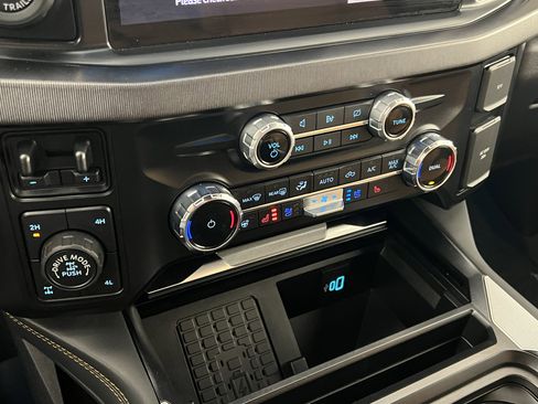 Used 2023 Ford F350 Platinum w/ Tremor Off-Road Package image 30