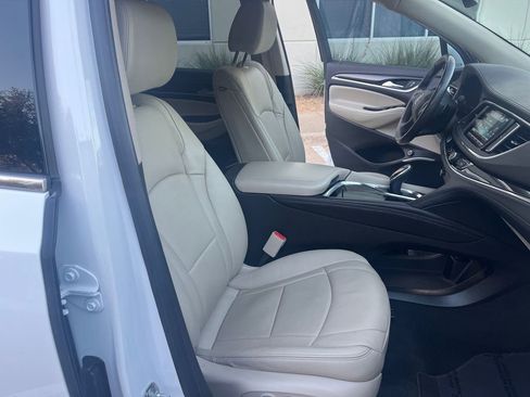 Used 2019 Buick Enclave Essence image 21