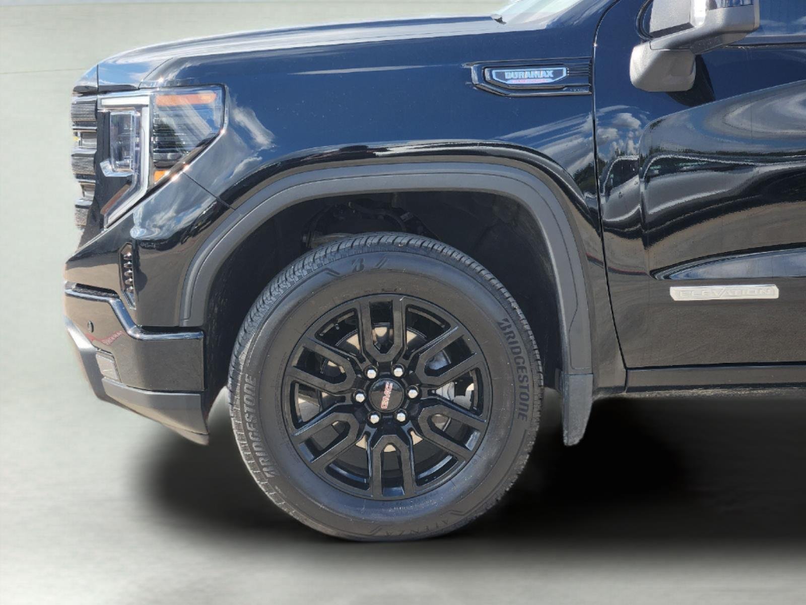 Used 2026 GMC Sierra 1500 Elevation w/ Preferred Package AWD/4WD image 9