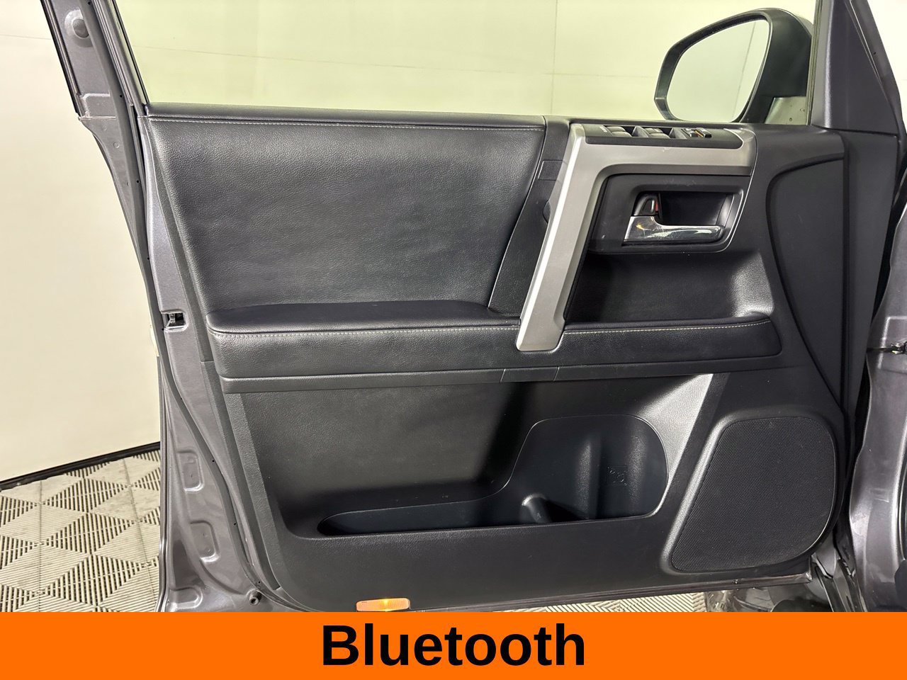 Used 2021 Toyota 4Runner SR5 AWD/4WD image 9