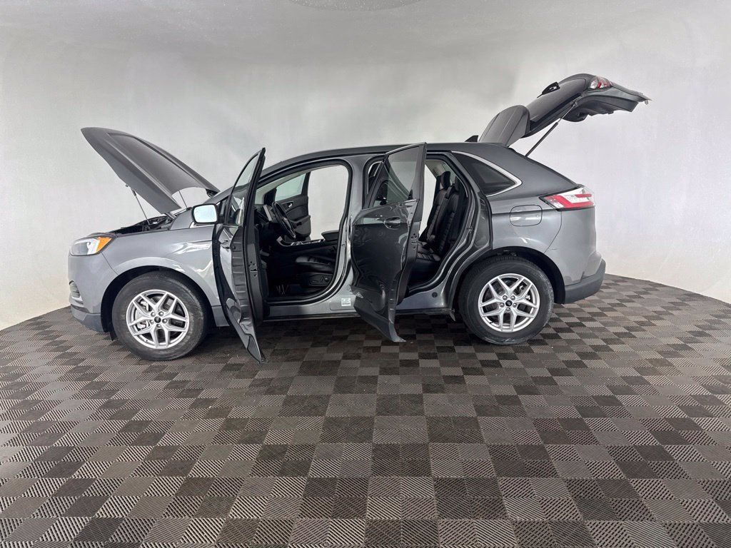 Used 2023 Ford Edge SEL AWD/4WD image 10