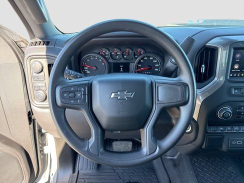 Used 2024 Chevrolet Silverado 1500 Custom Trail Boss w/ LPO, Dark Essentials Package AWD/4WD image 10