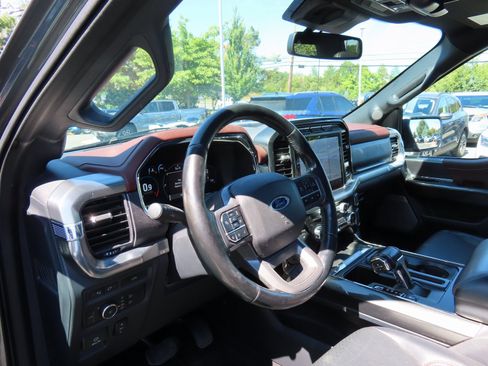 Used 2021 Ford F150 Lariat w/ Equipment Group 502A High image 17