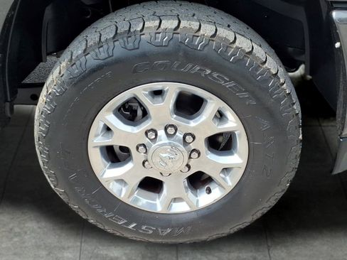 Used 2024 RAM 2500 Laramie AWD/4WD image 9